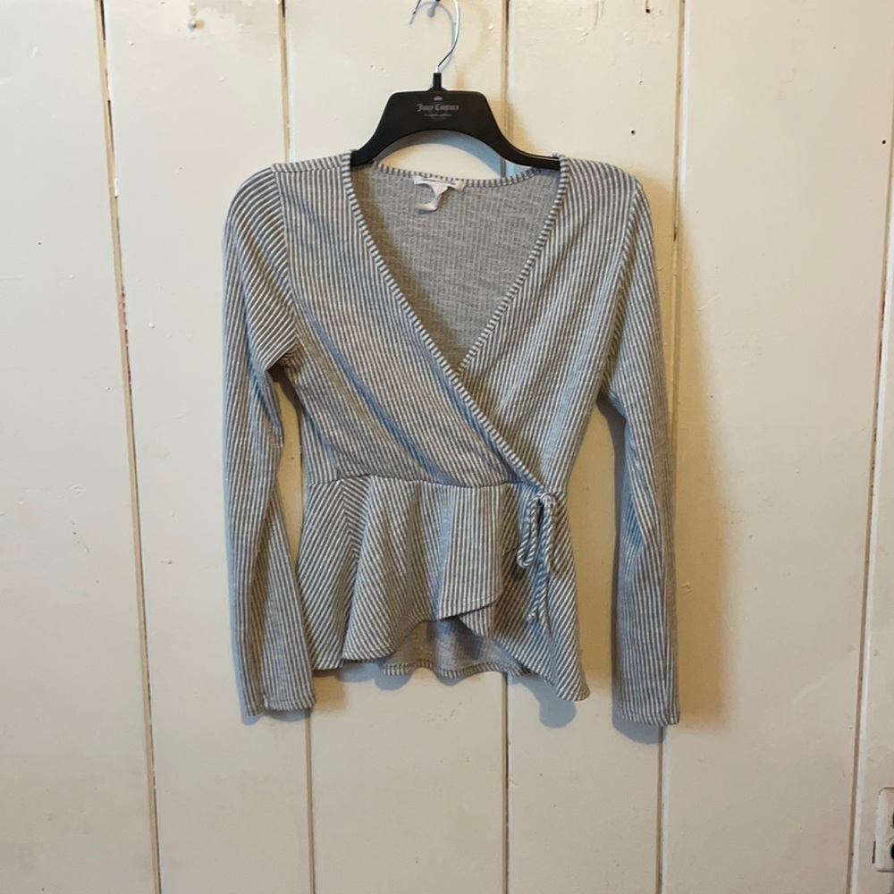 Wrap long sleeve shirt